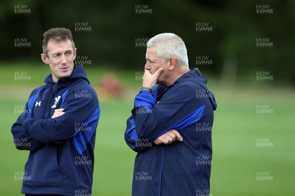 31.05.11 Wales rugby Training... Rob Howley and Warren Gatland... 