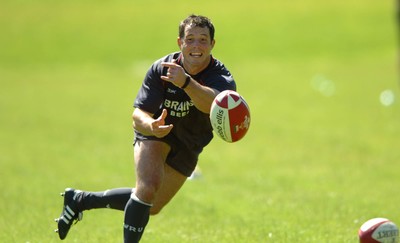 31.07.07 - Wales Rugby Training - Gareth Cooper during training 