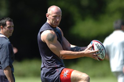 31.07.07 - Wales Rugby Press Conference - Wales Captain, Gareth Thomas in action during training as he shows off his new range of training shorts 