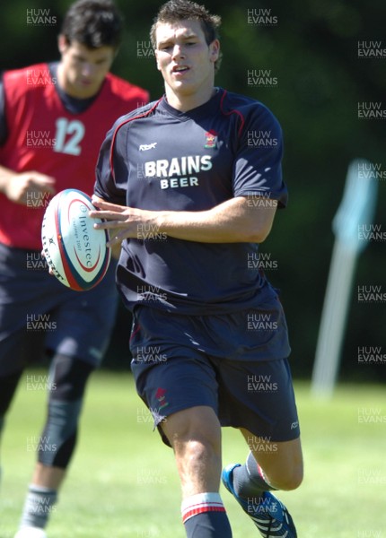 31.07.07 - Wales Rugby Press Conference - Tom James during training 