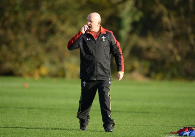 311016 - Wales Rugby Training -Shaun Edwards during training