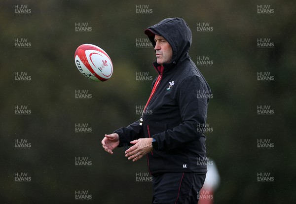 311023 - Wales Rugby Training in the week leading up to their game against the Barbarians - Attack Coach Alex King during training