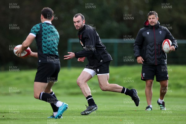 311023 - Wales Rugby Training in the week leading up to their game against the Barbarians - Cai Evans during training