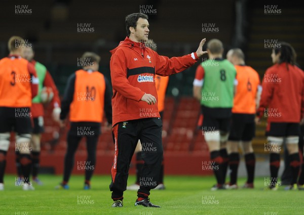 220113 - Wales Rugby Training -Wales assistant coach Mark Jones during training