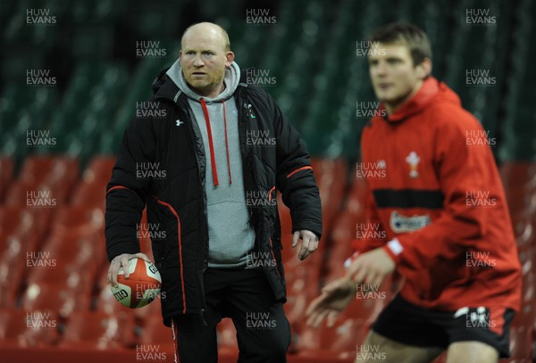 220113 - Wales Rugby Training -Wales skills coach Neil Jenkins and Dan Biggar during training