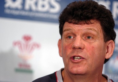 Wales Rugby Training and Press Conf. 010207