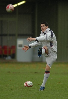14.11.06 - Wales Rugby Training - James Hook during kicking practice 