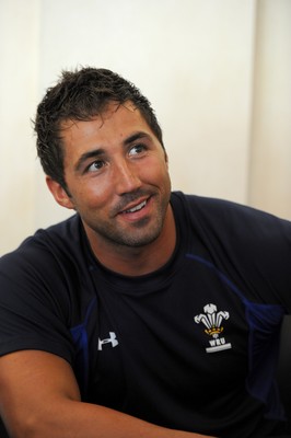02.06.11 - Wales Rugby Press Conference - Gavin Henson talks to reporters. 
