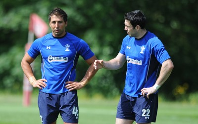 02.06.11 - Wales Rugby Training - Gavin Henson and Stephen Jones during training. 
