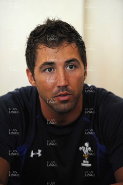 02.06.11 - Wales Rugby Press Conference - Gavin Henson talks to reporters. 