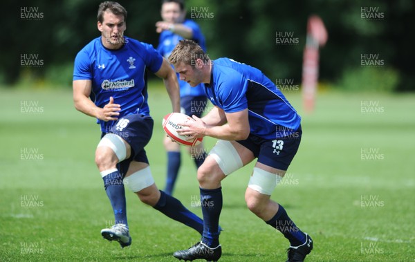 02.06.11 - Wales Rugby Training - Sam Warburton and Dan Lydiate during training. 
