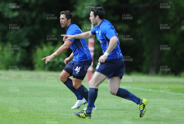 02.06.11 - Wales Rugby Training - Gavin Henson and Stephen Jones during training. 