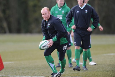 09.03.10 - Wales Rugby Training - Martyn Williams in action during training. 