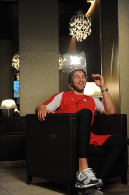 14.06.10 - Wales Rugby Press Conference - Ryan Jones during a television interview. 