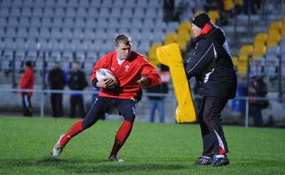 14.06.10 - Wales Rugby Training - Tom Prydie in action during training. 