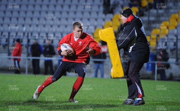 14.06.10 - Wales Rugby Training - Tom Prydie in action during training. 