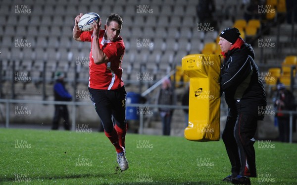 14.06.10 - Wales Rugby Training - Lee Byrne in action during training. 