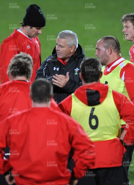 14.06.10 - Wales Rugby Training - Head coach Warren Gatland makes a point during training. 