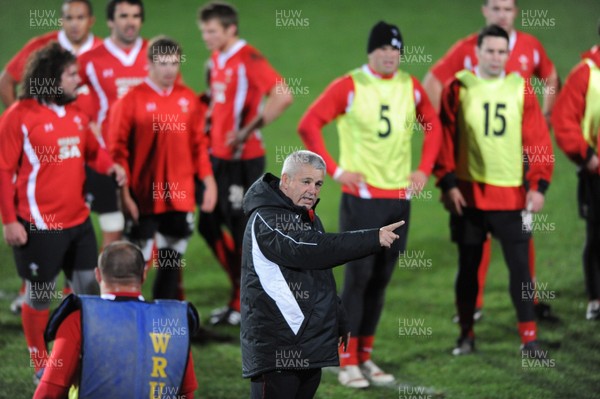 14.06.10 - Wales Rugby Training - Head coach Warren Gatland makes a point during training. 