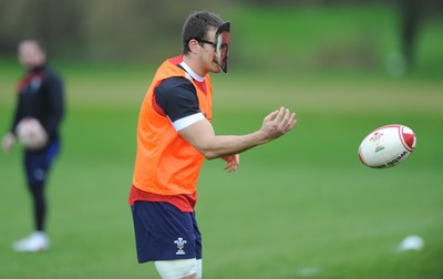 29.11.11 - Wales Rugby Training  Sam Warburton wears a mask with Shane Williams face on after he was named in the Wales team to play Australia, which will be his last game for his country before he retires from international rugby. 