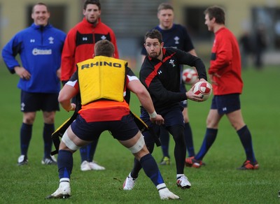 29.11.11 - Wales Rugby Training  Shane Williams during training. 