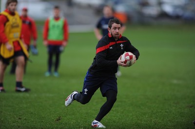 29.11.11 - Wales Rugby Training  Shane Williams during training. 