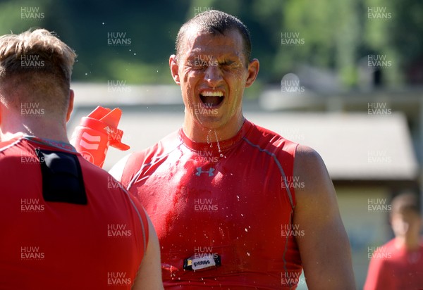 170719 - Wales Rugby World Cup Training Camp in Fiesch, Switzerland - Aaron Shingler during training