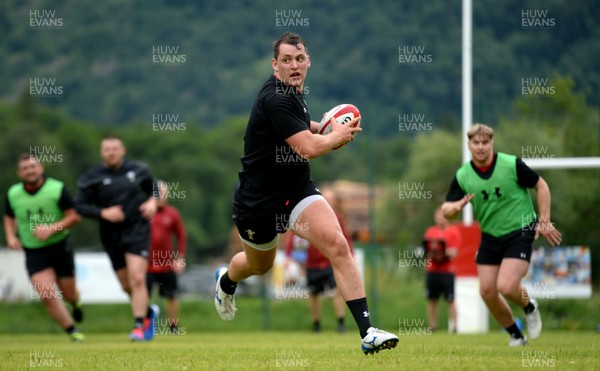 180719 - Wales Rugby World Cup Training Camp in Fiesch, Switzerland - Ryan Elias during training