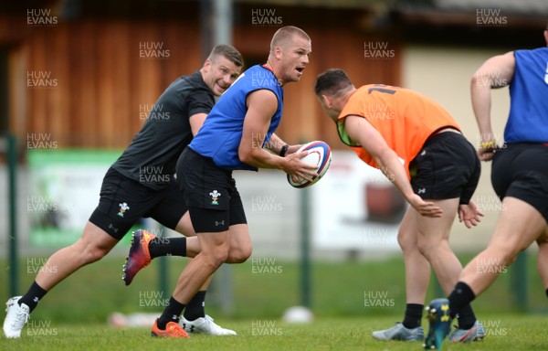 180719 - Wales Rugby World Cup Training Camp in Fiesch, Switzerland - Gareth Anscombe during training