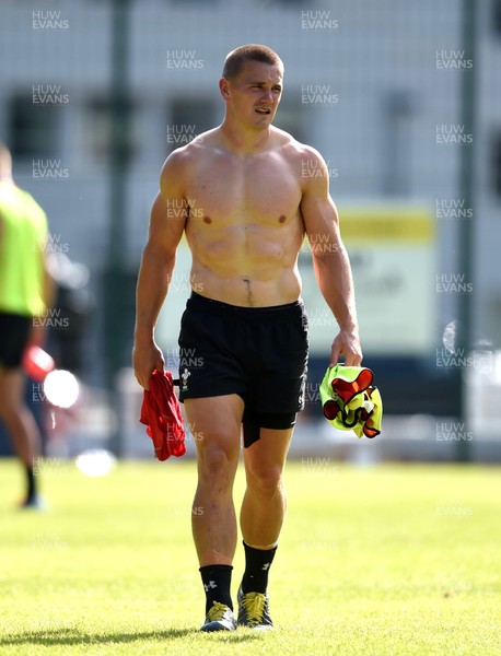 190719 - Wales Rugby World Cup Training Camp in Fiesch, Switzerland - Jonathan Davies during training