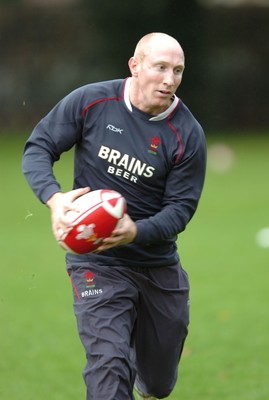 31.10.06  Wales rugby training, Cardiff  Wales Tom Shanklin 