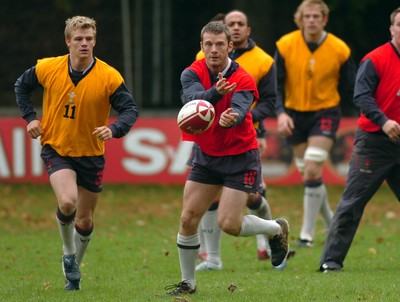 31.10.06 - WALES RUGBY Kevin Morgan takes part in a training session ahead of his sides clash against Australia 
