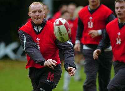 31.10.06 - WALES RUGBY Martyn Williams takes part in a training session ahead of his sides clash against Australia 
