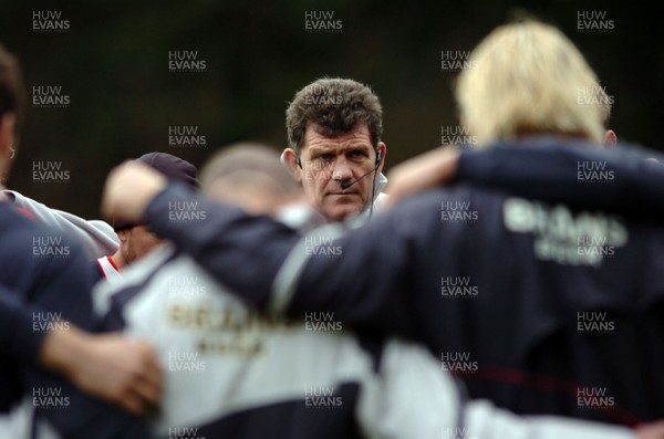 31.10.06  Wales rugby training, Cardiff  Wales coach Gareth Jenkins . 