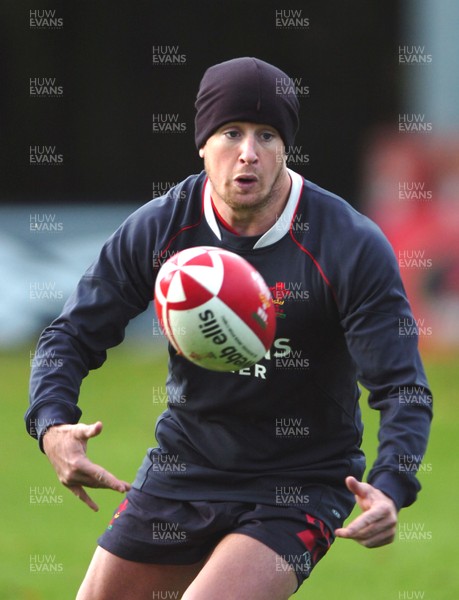 31.10.06  Wales rugby training, Cardiff  Wales Shane Williams 