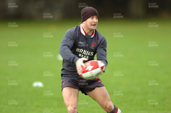 31.10.06  Wales rugby training, Cardiff  Wales Shane Williams 