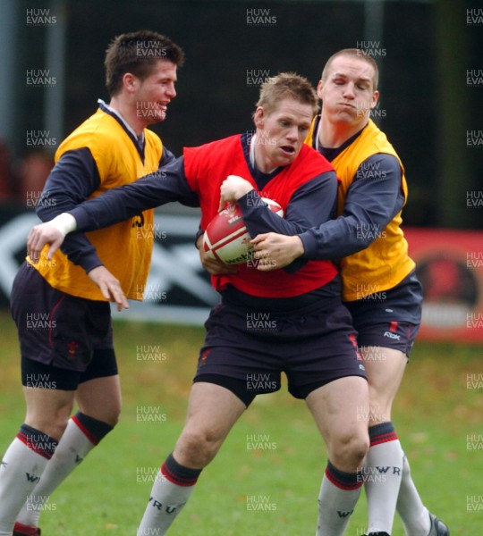 31.10.06 - WALES RUGBY Rhys Thomas takes part in a training session ahead of his sides clash against Australia 
