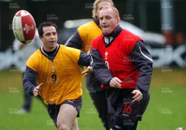 31.10.06 - WALES RUGBY Martyn Willians takes part in a training session ahead of his sides clash against Australia 