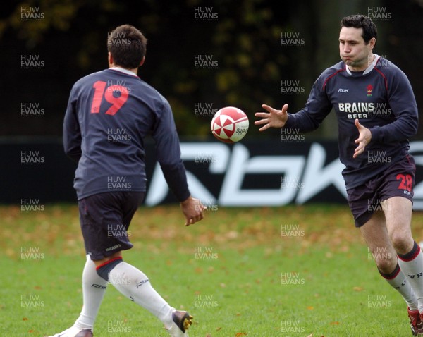 31.10.06 - WALES RUGBY takes part in a training session ahead of his sides clash against Australia 