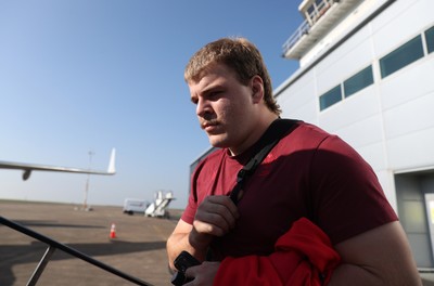 040326 - Picture shows the Wales Rugby Team travelling to Dublin, Ireland for their Six Nations game against Ireland on Friday - Archie Griffin
