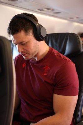 040326 - Picture shows the Wales Rugby Team travelling to Dublin, Ireland for their Six Nations game against Ireland on Friday - James Botham