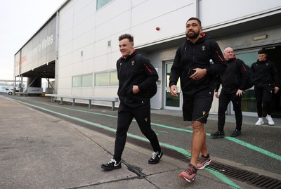 060325 - Picture shows the Wales Rugby team traveling to Edinburgh for their 6 Nations game on Saturday - Jarrod Evans and Taulupe Faletau