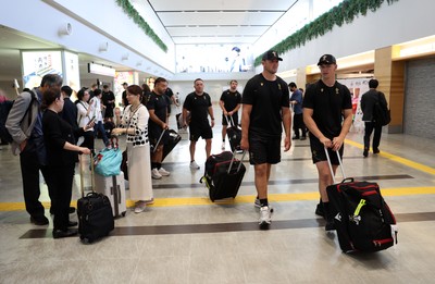260625 - Wales Rugby Travel from Tokyo to Kitakyushu - Freddie Thomas and Tom Rogers