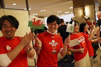 260625 - Wales Rugby is welcomed in Kitakyushu for their Summer tour of Japan - Fans welcome the team