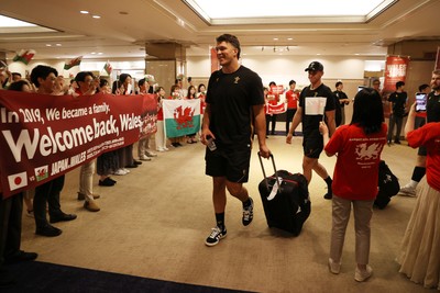 260625 - Wales Rugby is welcomed in Kitakyushu for their Summer tour of Japan - Teddy Williams