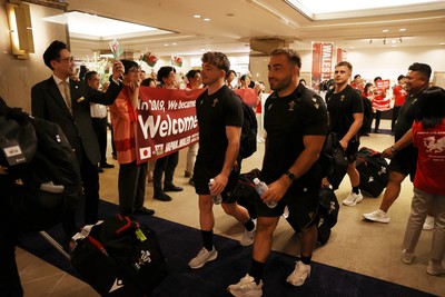 260625 - Wales Rugby is welcomed in Kitakyushu for their Summer tour of Japan - Dan Edwards and Liam Belcher