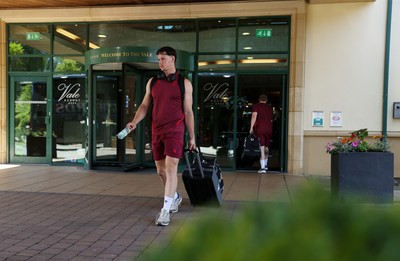 250626 - The Welsh Rugby team travel to London ahead of their game against the Barbarians at Twickenham on Saturday - Tom Rogers