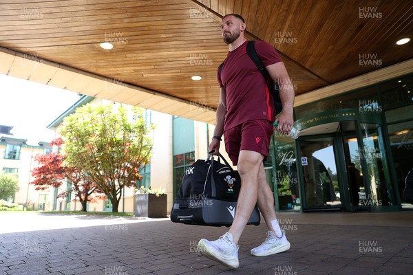 250626 - The Welsh Rugby team travel to London ahead of their game against the Barbarians at Twickenham on Saturday - Harrison Keddie