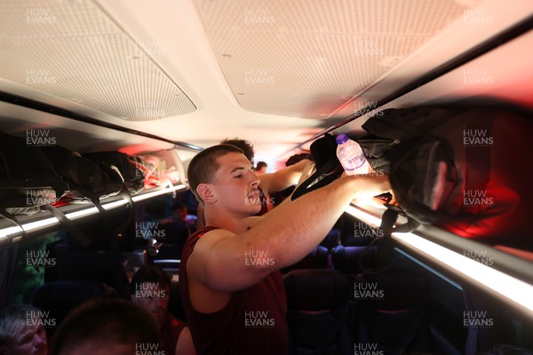 250626 - The Welsh Rugby team travel to London ahead of their game against the Barbarians at Twickenham on Saturday - Joe Hawkins