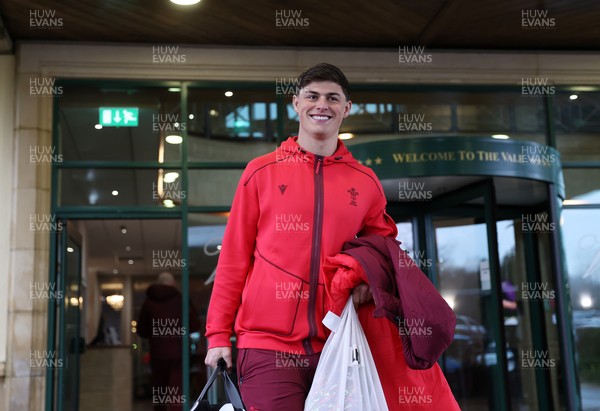 050226 - Wales Rugby Travel to Twickenham for their first Six Nations game against England - Louis Rees-Zammit